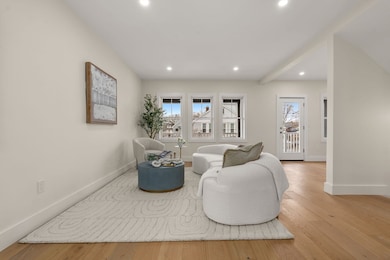 25 Francis St unit 2, Watertown, MA 02472 - photo 7