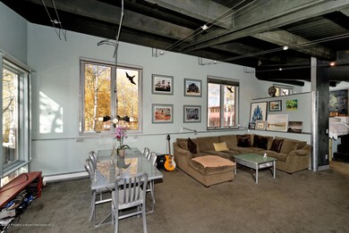 Dining & Living Rooom