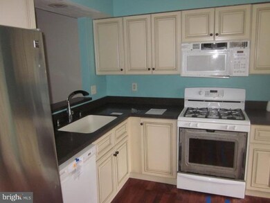 15619 Ambiance Dr, North Potomac, MD 20878 - photo 3