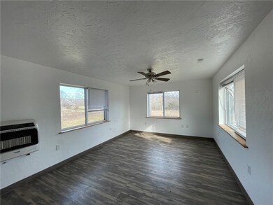 13784 Hogeye Rd, Prairie Grove, AR 72753 - photo 2