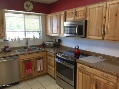 10034 W Cumberland Dr, Sun City, AZ 85351 - photo 3