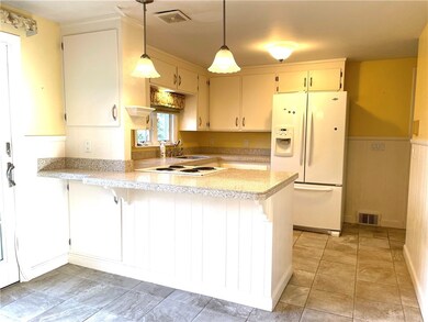 187 Sweetbriar Dr, Cranston, RI 02920 - photo 7