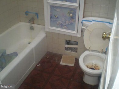 1154 N Longwood St, Baltimore, MD 21216 - photo 3