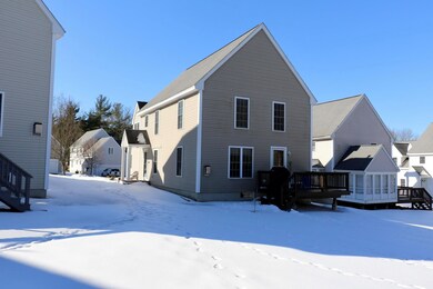 133 Barbara Ln, Hudson, NH 03051 - photo 4