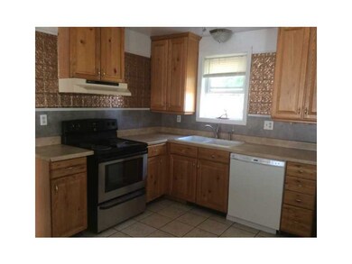 7 Lincoln Ave, Warwick, RI 02888 - photo 3