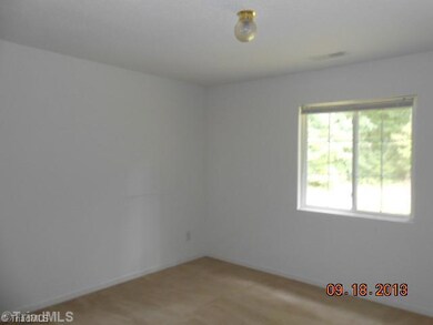 3305 Wiliton Way, High Point, NC 27260 - photo 5