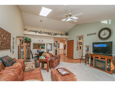1365 Daleview Dr unit C, Marion, IA 52302 - photo 4