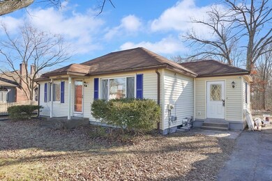 75 White St, Ludlow, MA 01056 - photo 2