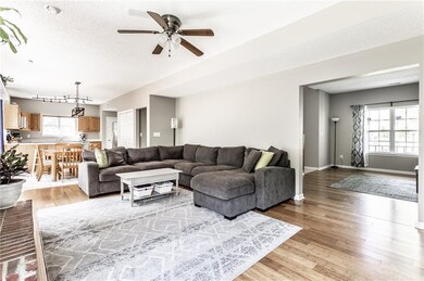 19594 Sandbar Dr, Noblesville, IN 46062 - photo 5