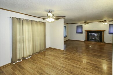 4001 SE 26th St, Des Moines, IA 50320 - photo 5