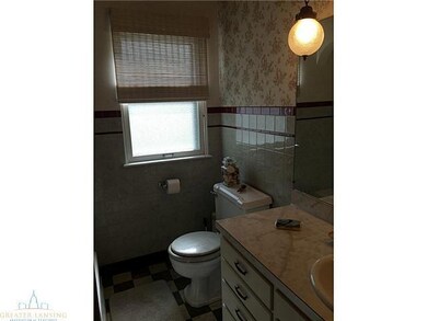 1320 Goodrich St, Lansing, MI 48910 - photo 6