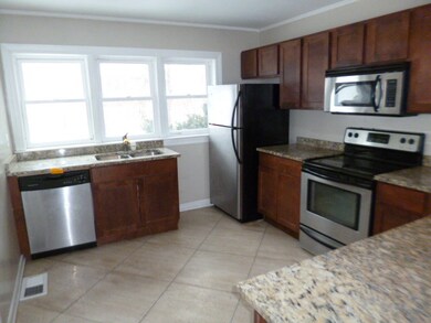 914 Norfolk Ave, Westchester, IL 60154 - photo 4