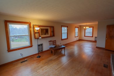 696 Old Walton Rd, Monterey, TN 38574 - photo 3