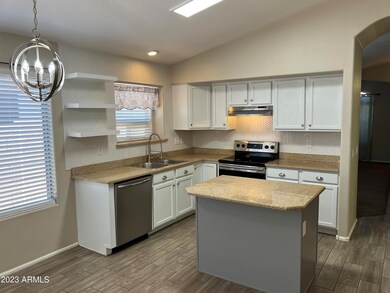 29210 N 22nd Ln, Phoenix, AZ 85085 - photo 4