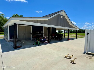 Shed/