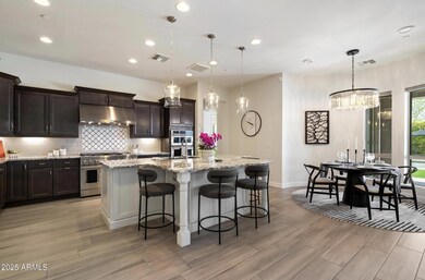 Eat-in Kitchen
