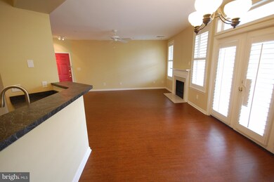 1314 Garden Wall Cir unit 210, Reston, VA 20194 - photo 3