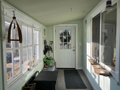 sunroom/entry