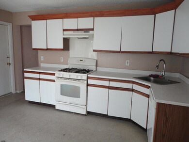 113 Seminole Dr, Galloway, NJ 08205 - photo 3