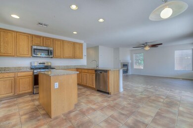 006-Kitchen