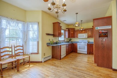 930 Pine St, Keyport, NJ 07735 - photo 6