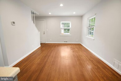 2202 Breton Dr, District Heights, MD 20747 - photo 5