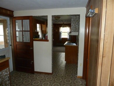 Alternate view of Utiity Room off breezeway lookin