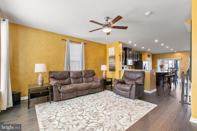 5710 River Shark Ln, Waldorf, MD 20602 - photo 3