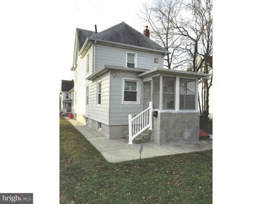 41 Roosevelt St unit 2ND FL, Paulsboro, NJ 08066 - photo 4