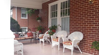 3.5 -Spacious front porch