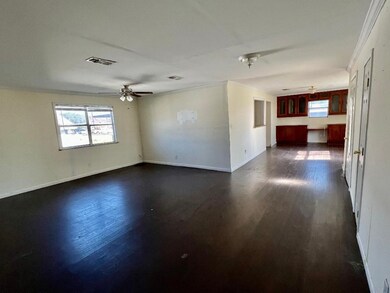 911 Faustino Garcia Rd, Rosenberg, TX 77471 - photo 2