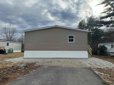 25 Second St, Barrington, NH 03825 - photo 2