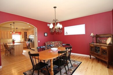 2880 Big Bluestem Pkwy, Fitchburg, WI 53711 - photo 6