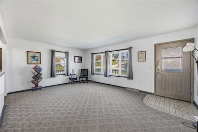 401 E Pine St, Anamosa, IA 52205 - photo 5