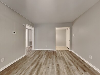 6422 French Chateau Dr, Houston, TX 77088 - photo 2