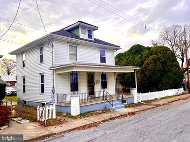 25 S Center Ave, Palmyra, PA 17078 - photo 3