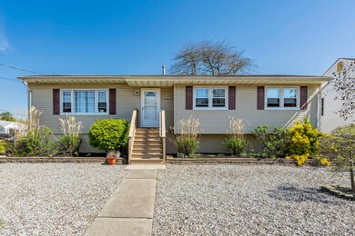 144 Pinewood Rd, Toms River, NJ 08753 - photo 2