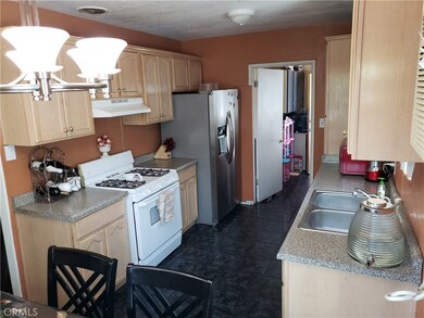 14866 Rosemary Dr, Fontana, CA 92335 - photo 7