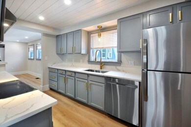 50 Thoreau St unit 1, Concord, MA 01742 - photo 3