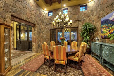 006_Dining