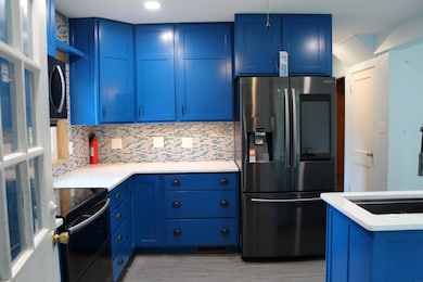 624 North St, Decorah, IA 52101 - photo 6