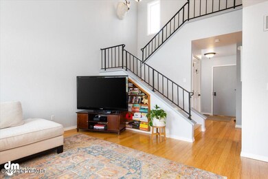 04-Living Room_KI_21