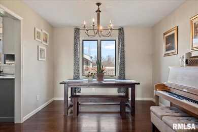 3113 Saint Helens Ct, Springfield, IL 62704 - photo 6