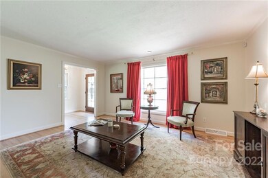 419 Davie Ave, Statesville, NC 28677 - photo 3