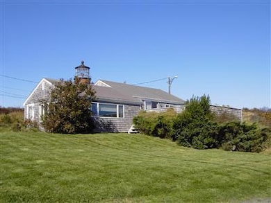 13 Aquinnah Cir, Aquinnah, MA 02535 - photo 3