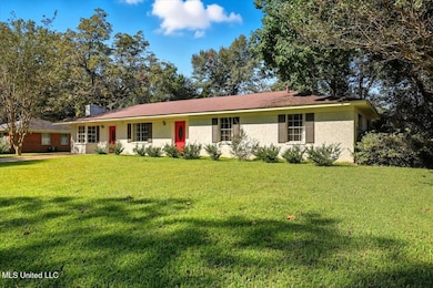 703 Franklin Dr, Clinton, MS 39056 - photo 2