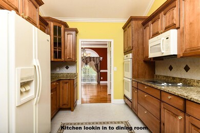 212 Indian Shadows Kitchen 1