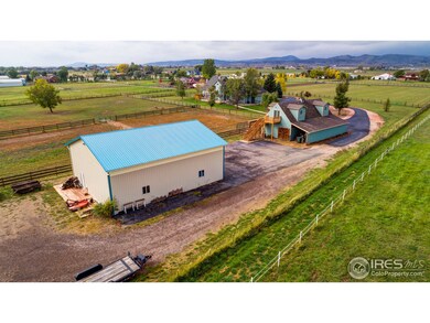 Shop, Barn & Mountain Views!