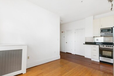75 Burbank St unit 505, Boston, MA 02115 - photo 5