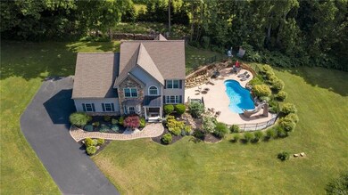 7283 Carls Hill Rd, Zionsville, PA 18092 - photo 4